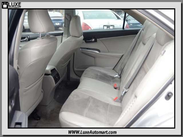 2014 Toyota Camry XLE 4dr Sedan